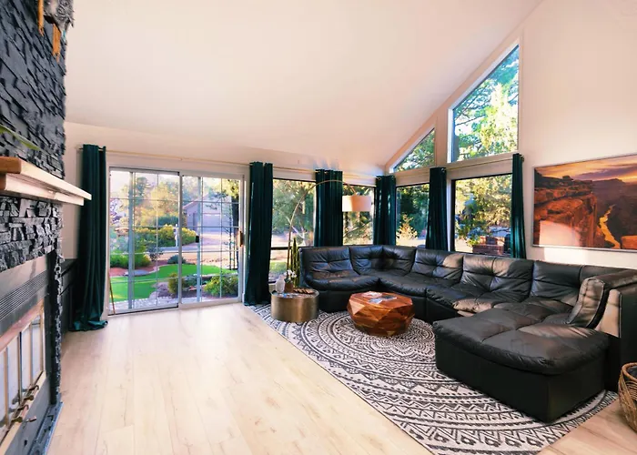 Holiday home Luxe Boutique-style W/indoor Hot Tub Sedona