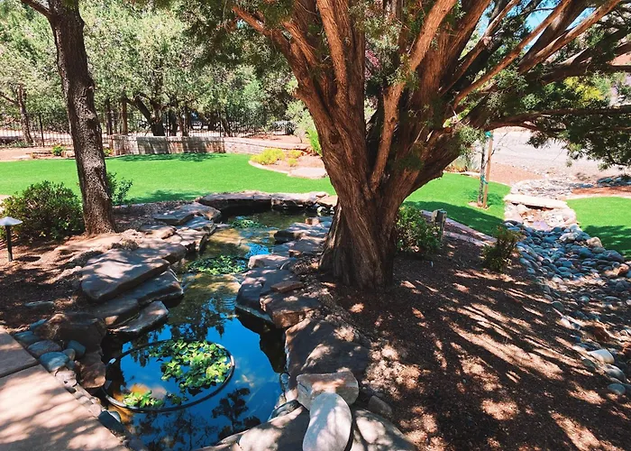 Luxe Boutique-style W/indoor Hot Tub * Sedona