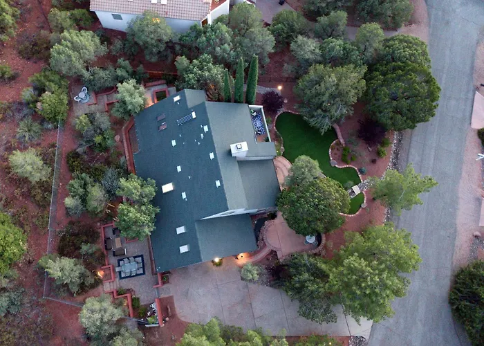 Luxe Boutique-style W/indoor Hot Tub Sedona